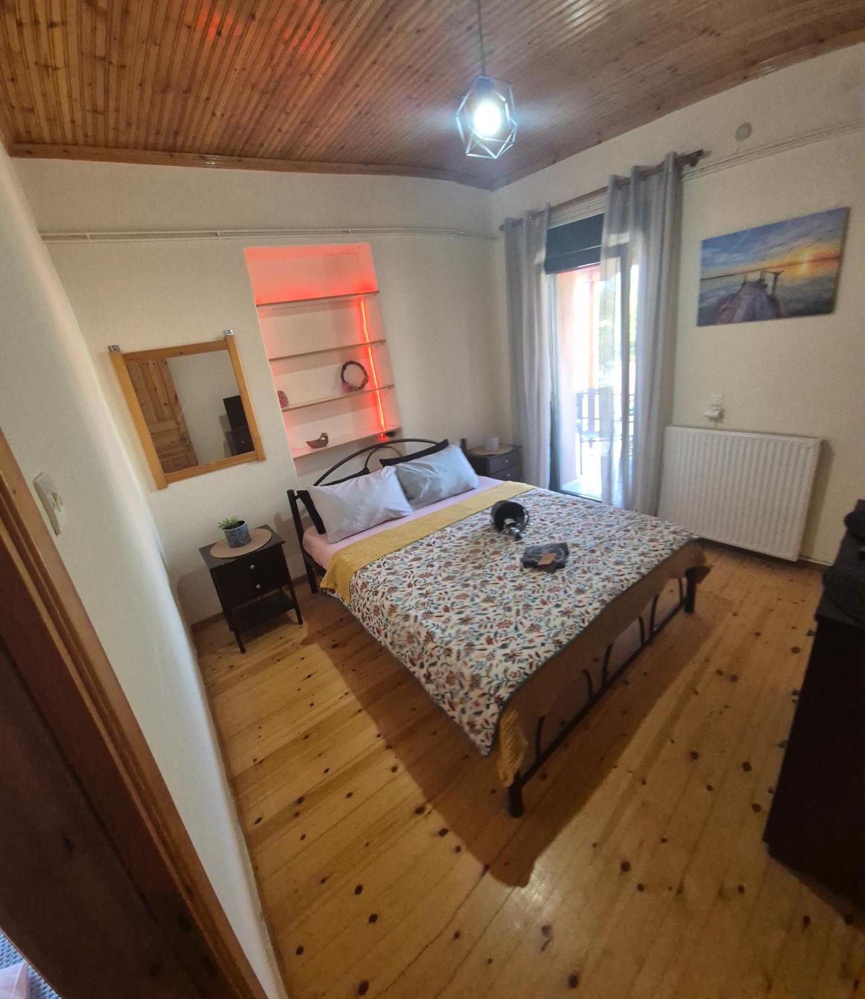 Ferienhaus Seniorita Annita Nikiti (Sithonia)